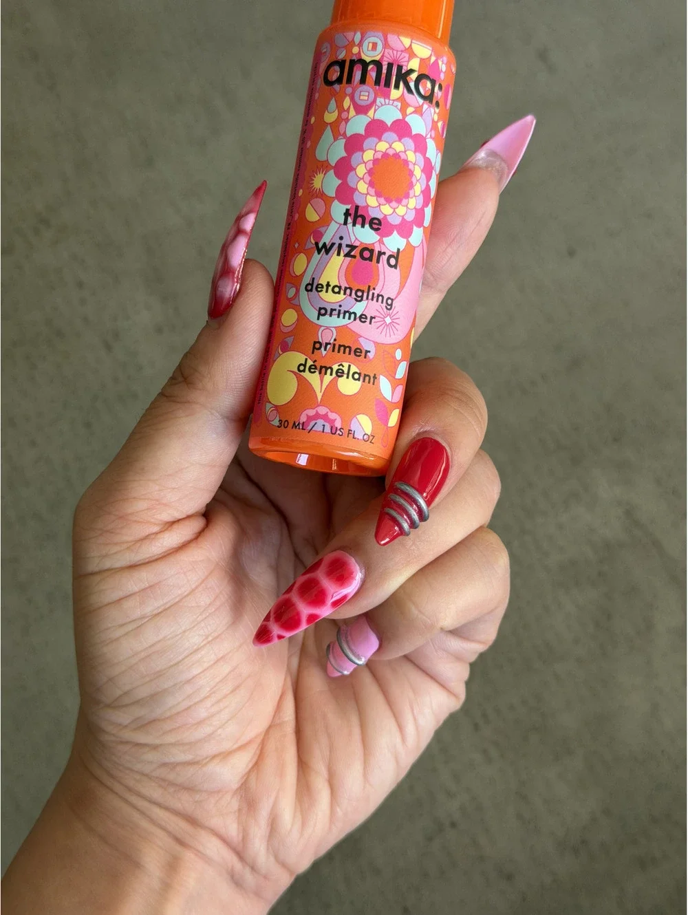 Amika / The Wizard Detangling Primer Mini / 30 mL